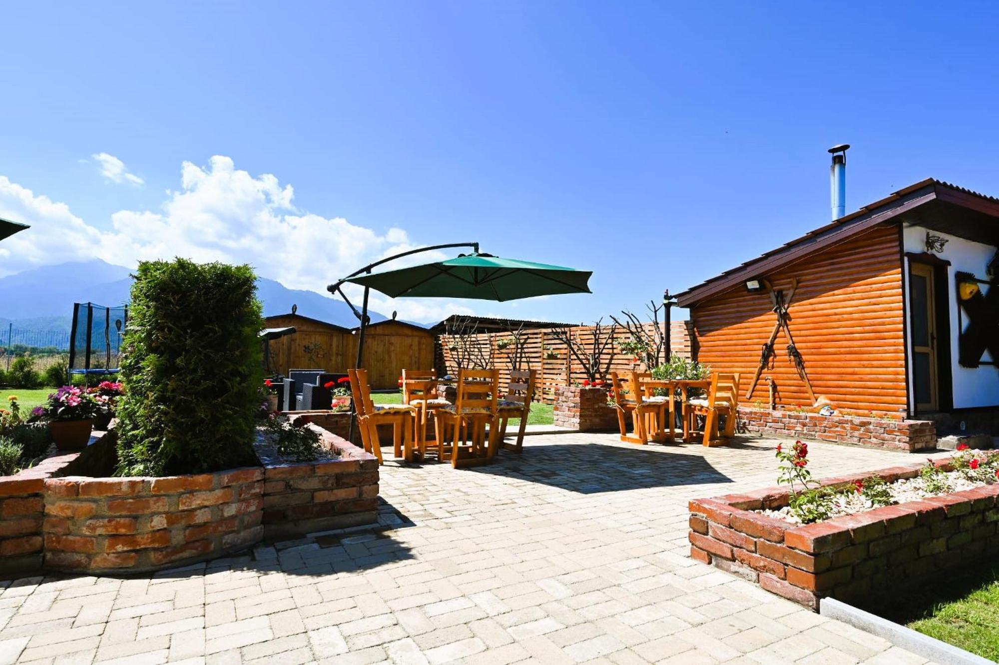 Casa De Lemn Holiday home Risnov