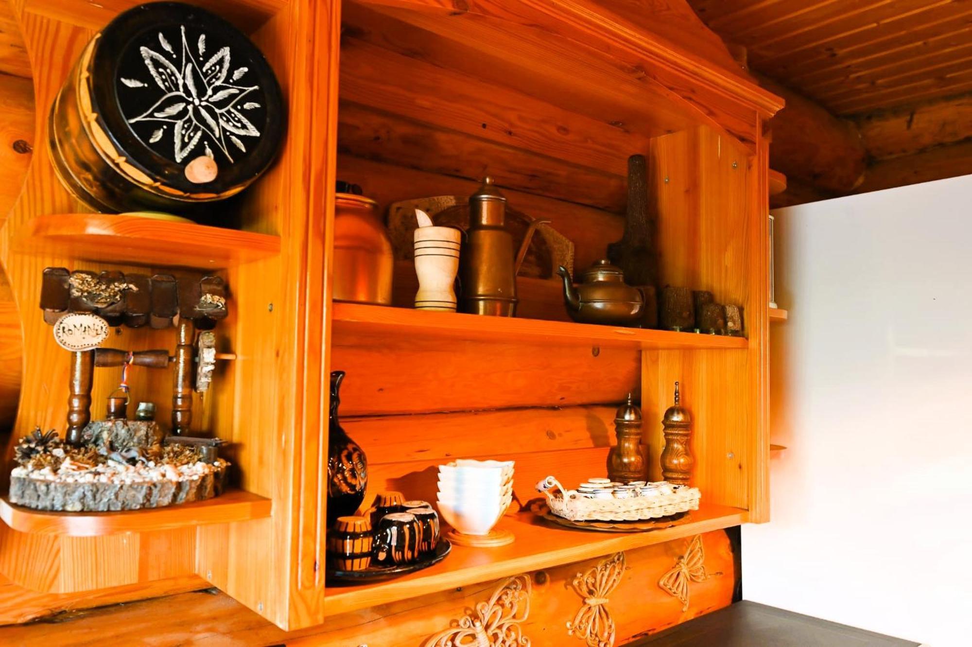 Casa De Lemn Holiday home Risnov